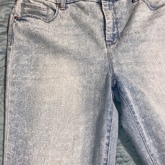 Chico’s The So Sliming Ankle jeans size 1 - Picture 6 of 7